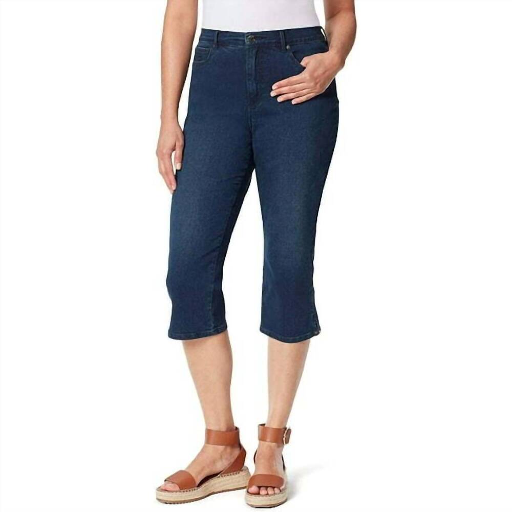 NEW GLORIA VANDERBILT zippered pocketed vented hem capri jeans in navy